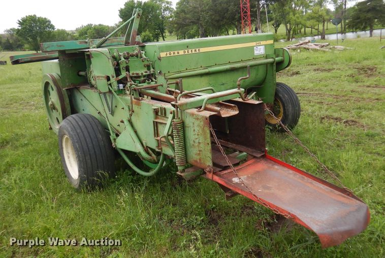 image for item DK0973 John Deere 346  small square baler