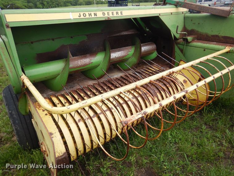 image for item DK0973 John Deere 346  small square baler