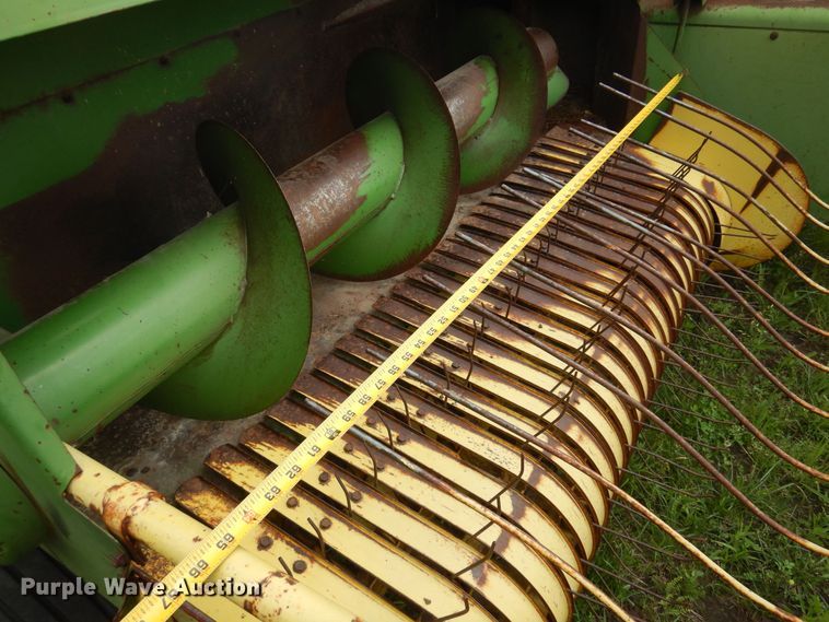 image for item DK0973 John Deere 346  small square baler