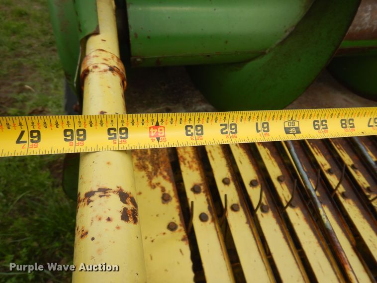 image for item DK0973 John Deere 346  small square baler