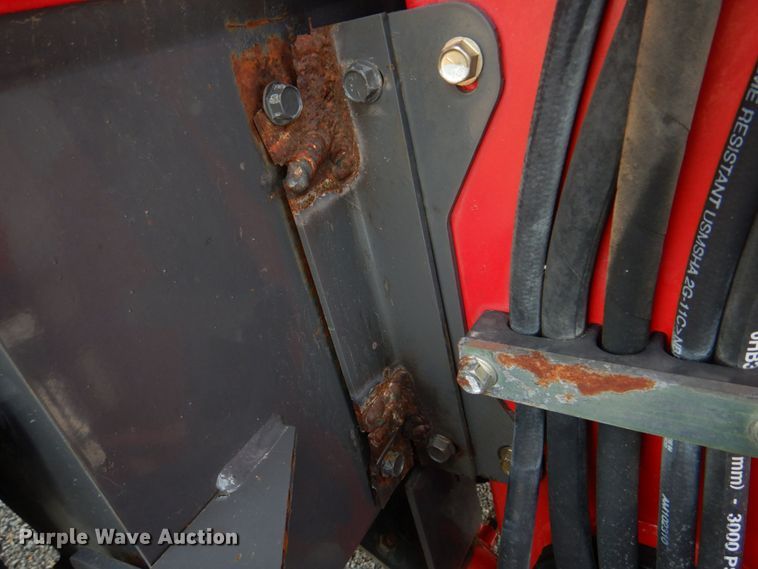 image for item DL4246 Massey Ferguson 2856A  round baler