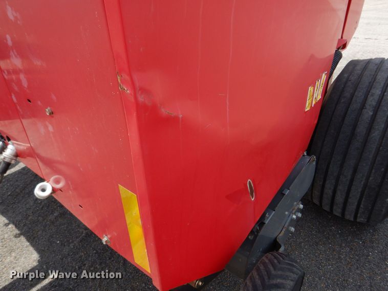 image for item DL4246 Massey Ferguson 2856A  round baler