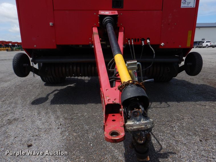 image for item DL4246 Massey Ferguson 2856A  round baler