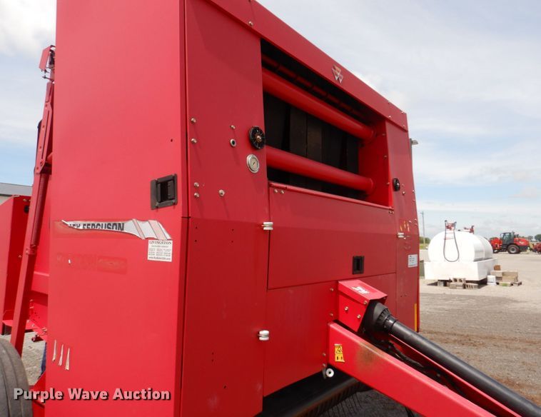 image for item DL4246 Massey Ferguson 2856A  round baler