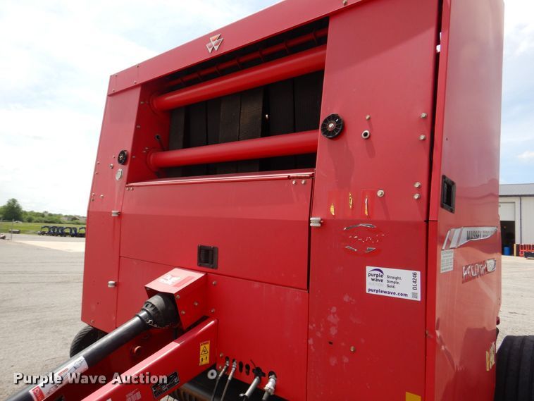 image for item DL4246 Massey Ferguson 2856A  round baler
