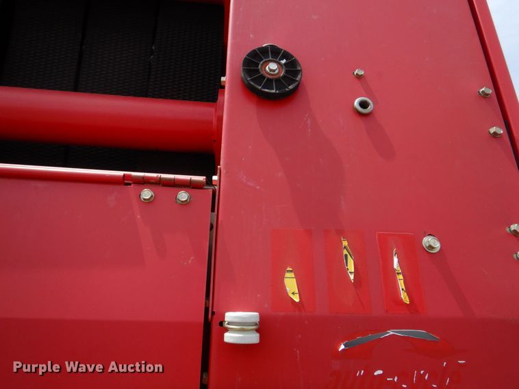 image for item DL4246 Massey Ferguson 2856A  round baler