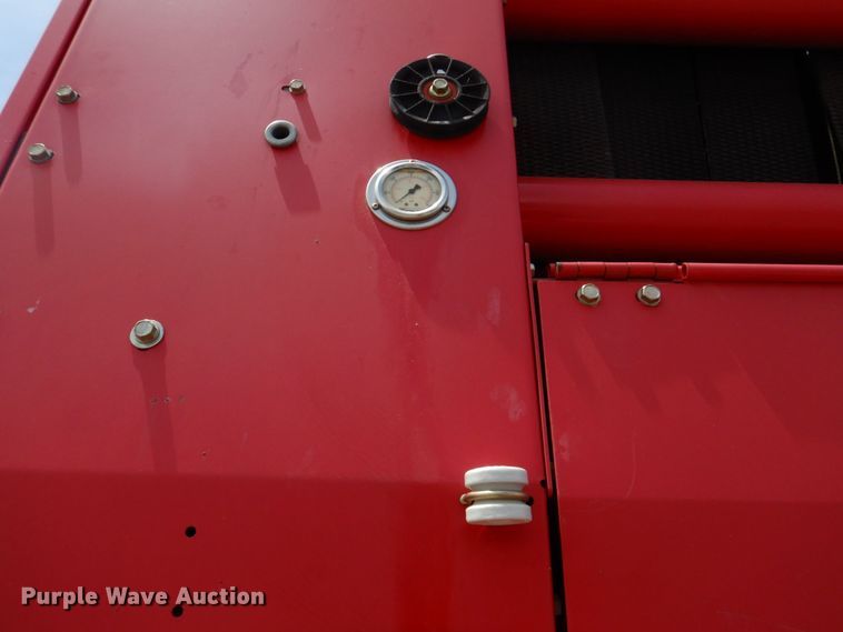 image for item DL4246 Massey Ferguson 2856A  round baler