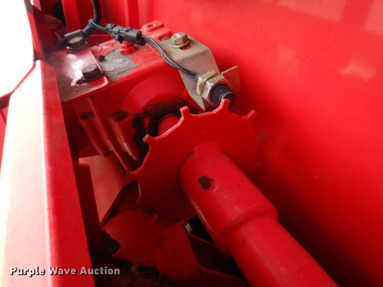 image for item DL4246 Massey Ferguson 2856A  round baler