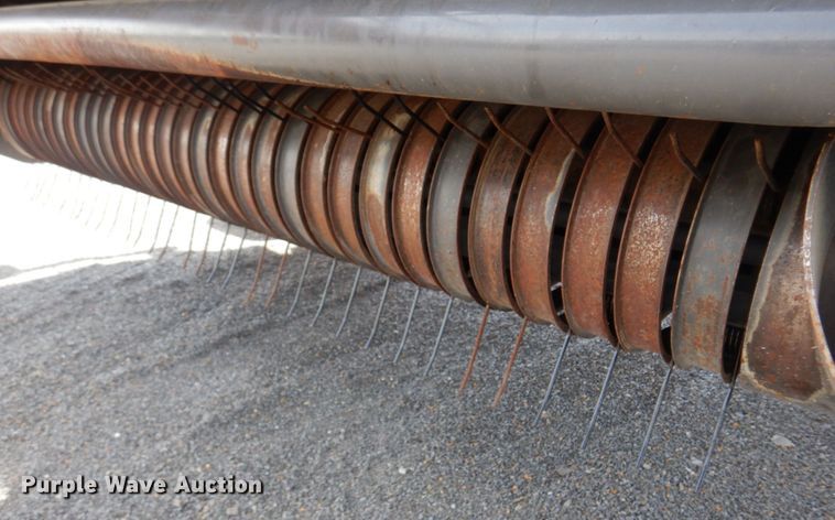 image for item DL4246 Massey Ferguson 2856A  round baler