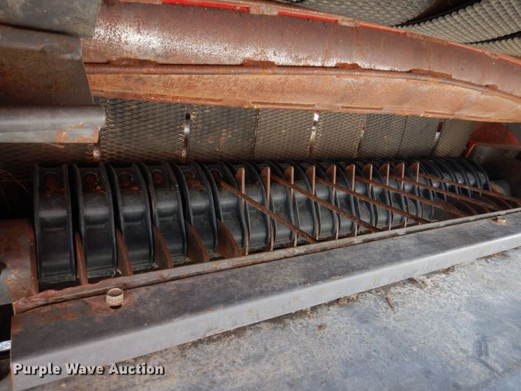 image for item DL4246 Massey Ferguson 2856A  round baler