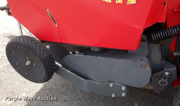 image for item DL4246 Massey Ferguson 2856A  round baler