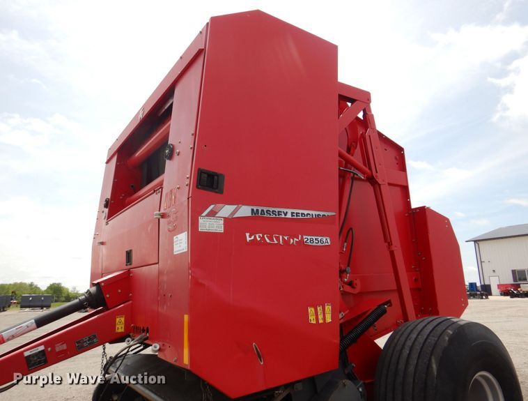 image for item DL4246 Massey Ferguson 2856A  round baler