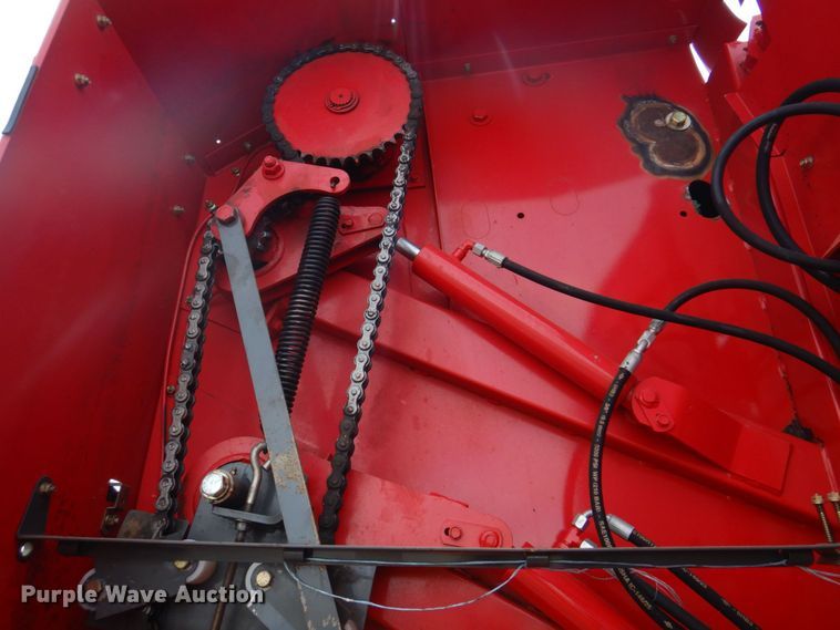 image for item DL4246 Massey Ferguson 2856A  round baler