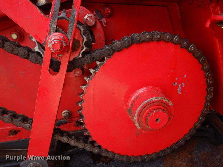 image for item DL4246 Massey Ferguson 2856A  round baler