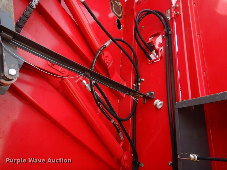 image for item DL4246 Massey Ferguson 2856A  round baler