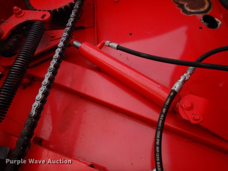 image for item DL4246 Massey Ferguson 2856A  round baler