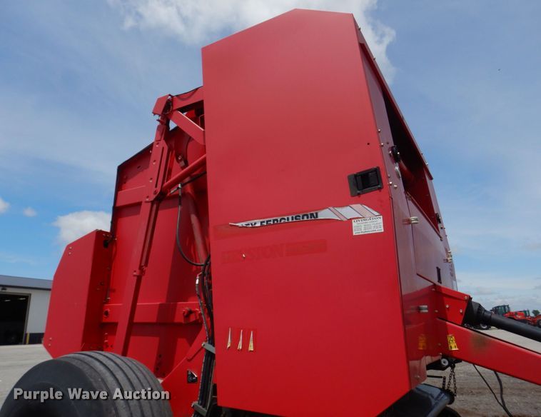 image for item DL4246 Massey Ferguson 2856A  round baler