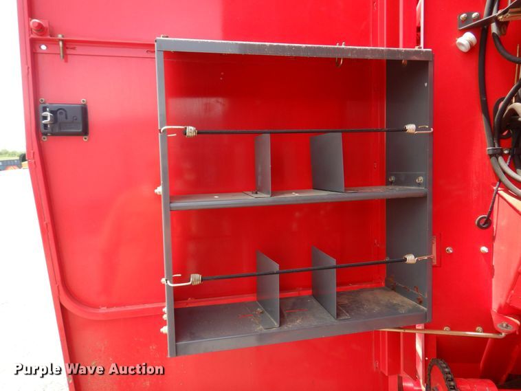 image for item DL4246 Massey Ferguson 2856A  round baler