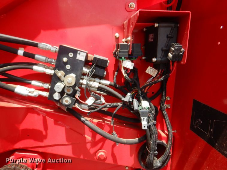 image for item DL4246 Massey Ferguson 2856A  round baler