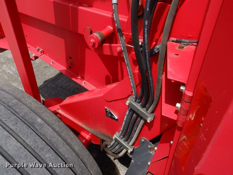 image for item DL4246 Massey Ferguson 2856A  round baler