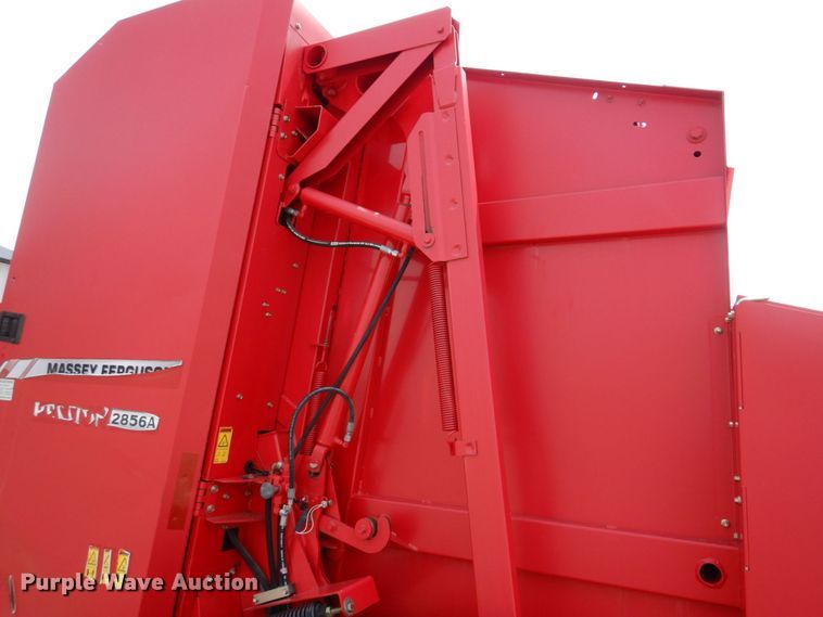 image for item DL4246 Massey Ferguson 2856A  round baler