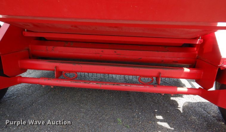 image for item DL4246 Massey Ferguson 2856A  round baler