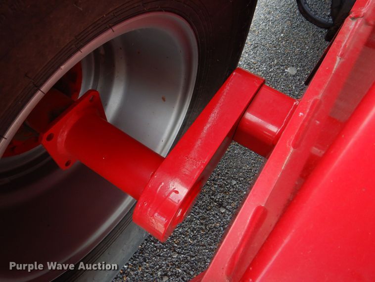 image for item DL4246 Massey Ferguson 2856A  round baler