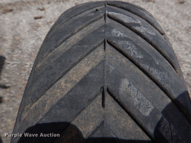 image for item DL4246 Massey Ferguson 2856A  round baler