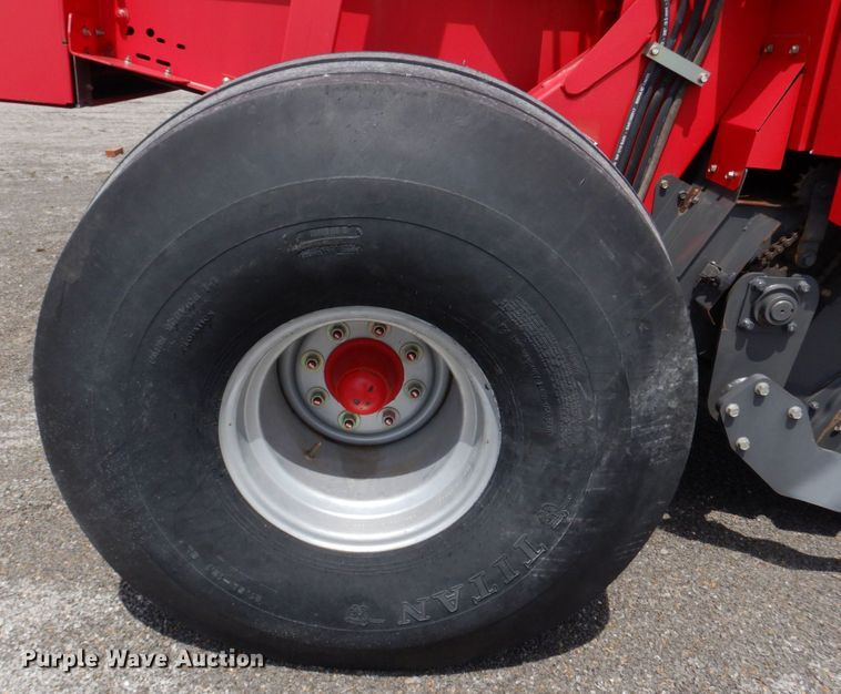 image for item DL4246 Massey Ferguson 2856A  round baler