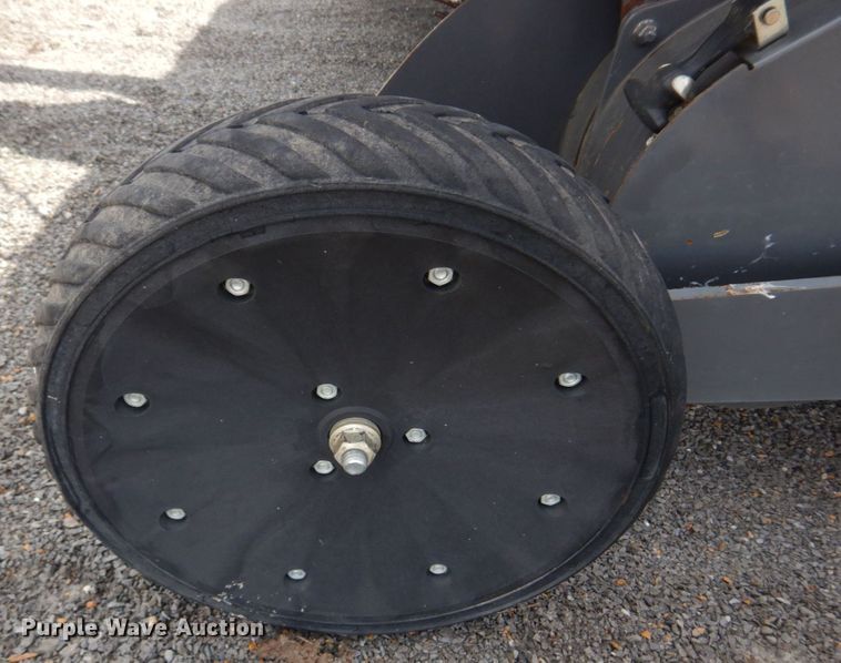 image for item DL4246 Massey Ferguson 2856A  round baler