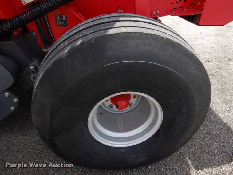 image for item DL4246 Massey Ferguson 2856A  round baler