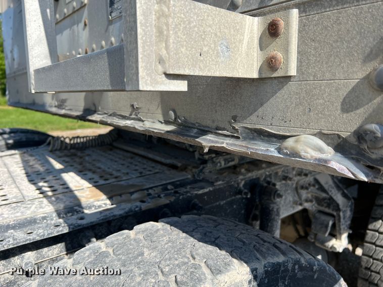 image for item DL4262 1999 Timpte Super Hopper  grain trailer