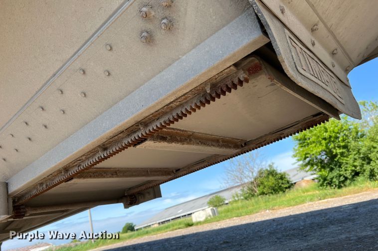image for item DL4262 1999 Timpte Super Hopper  grain trailer