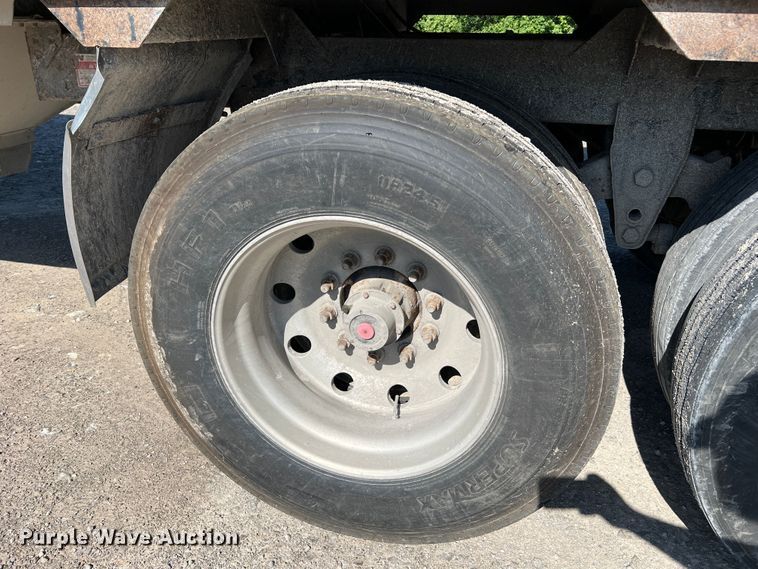 image for item DL4262 1999 Timpte Super Hopper  grain trailer