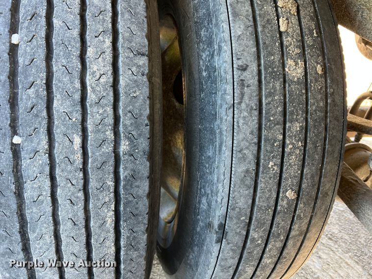 image for item DL4262 1999 Timpte Super Hopper  grain trailer