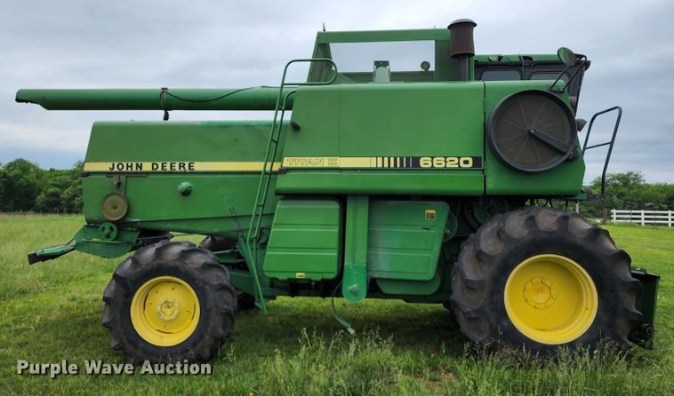 image for item DL6488 1985 John Deere 6620 Titan II  RWA combine