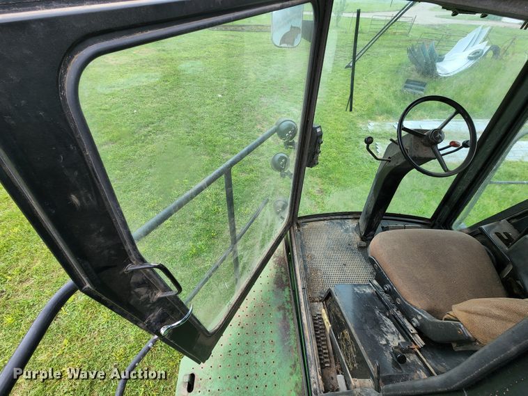 image for item DL6488 1985 John Deere 6620 Titan II  RWA combine