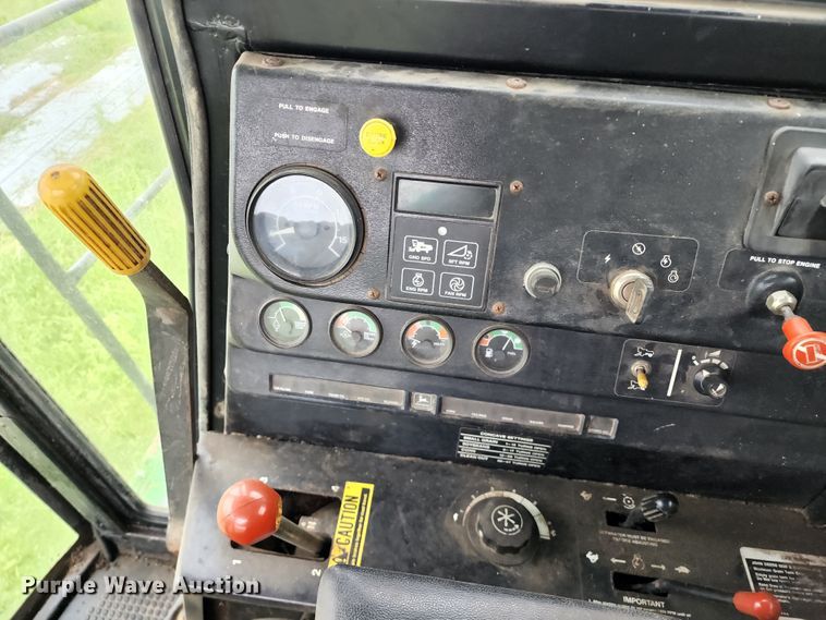 image for item DL6488 1985 John Deere 6620 Titan II  RWA combine