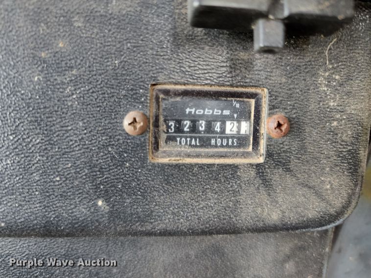 image for item DL6488 1985 John Deere 6620 Titan II  RWA combine