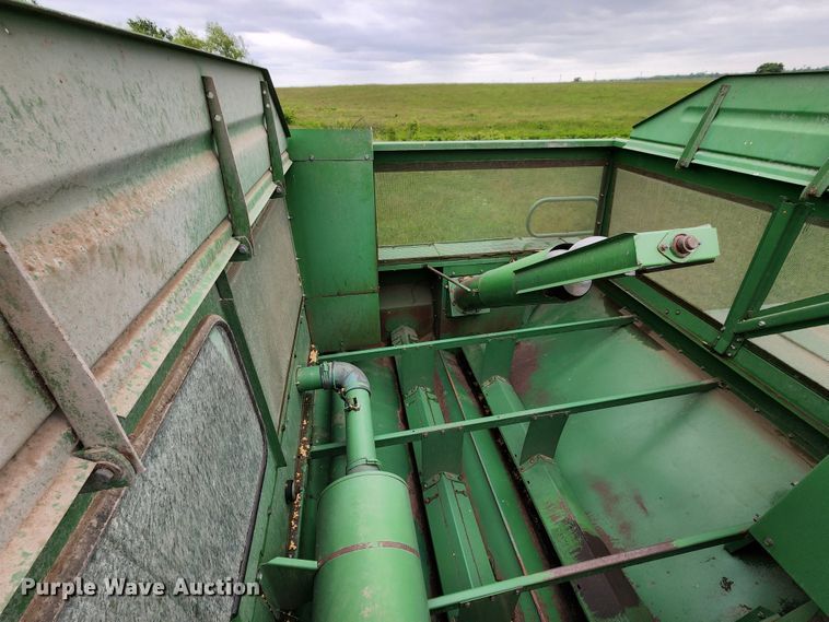 image for item DL6488 1985 John Deere 6620 Titan II  RWA combine