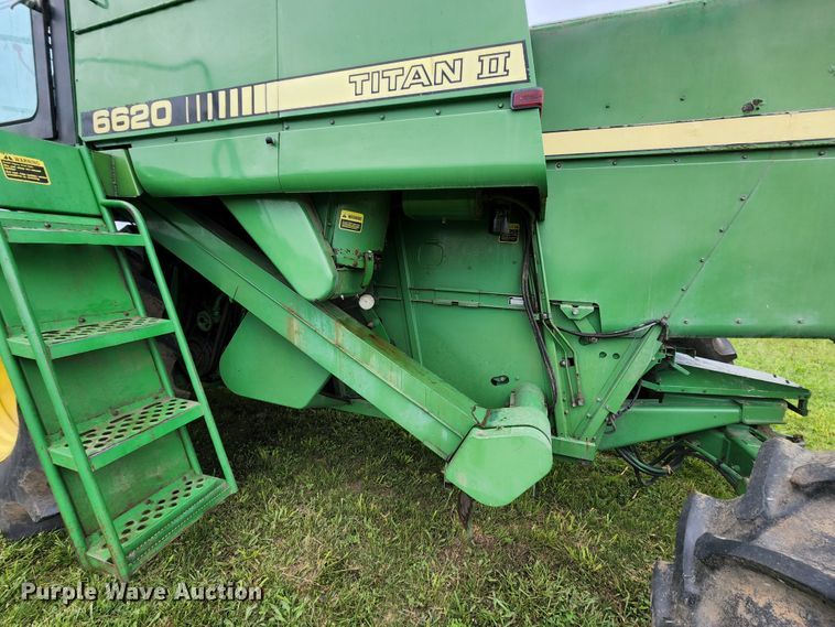 image for item DL6488 1985 John Deere 6620 Titan II  RWA combine