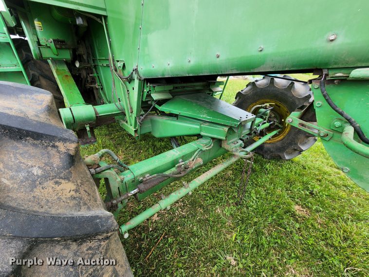 image for item DL6488 1985 John Deere 6620 Titan II  RWA combine