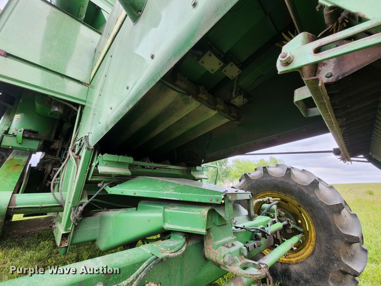 image for item DL6488 1985 John Deere 6620 Titan II  RWA combine