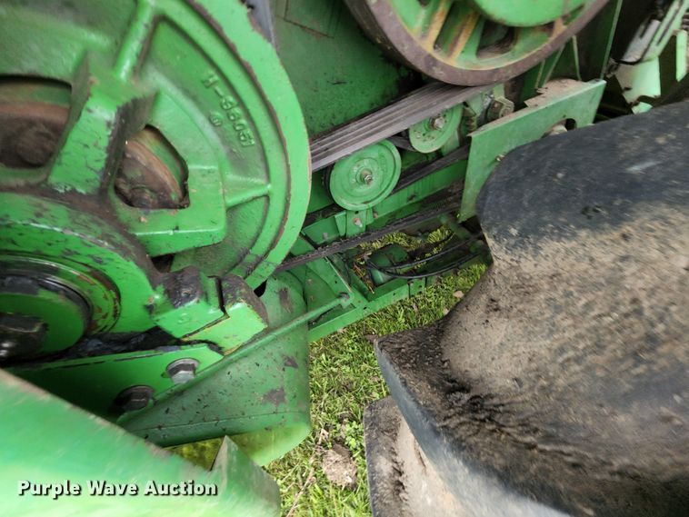 image for item DL6488 1985 John Deere 6620 Titan II  RWA combine