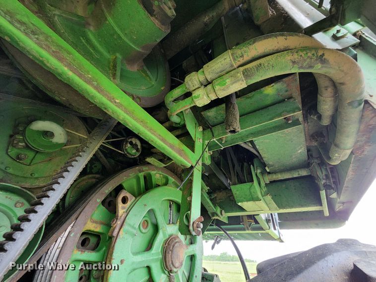 image for item DL6488 1985 John Deere 6620 Titan II  RWA combine