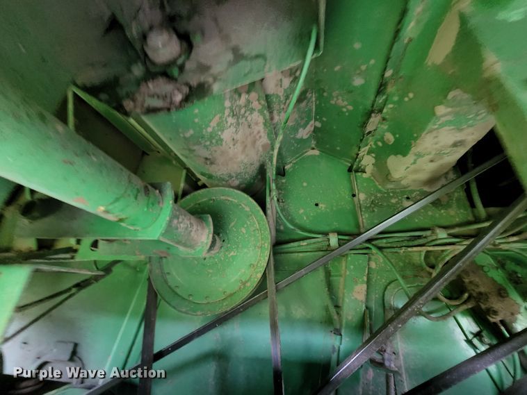 image for item DL6488 1985 John Deere 6620 Titan II  RWA combine