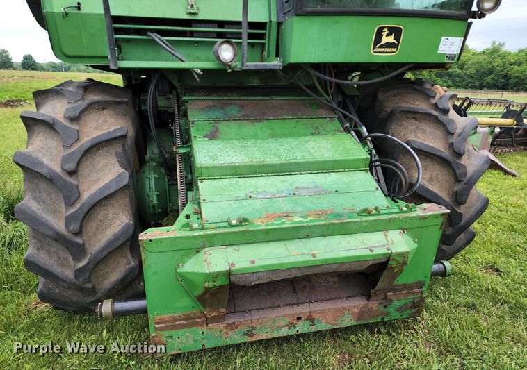image for item DL6488 1985 John Deere 6620 Titan II  RWA combine