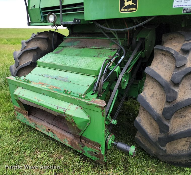 image for item DL6488 1985 John Deere 6620 Titan II  RWA combine