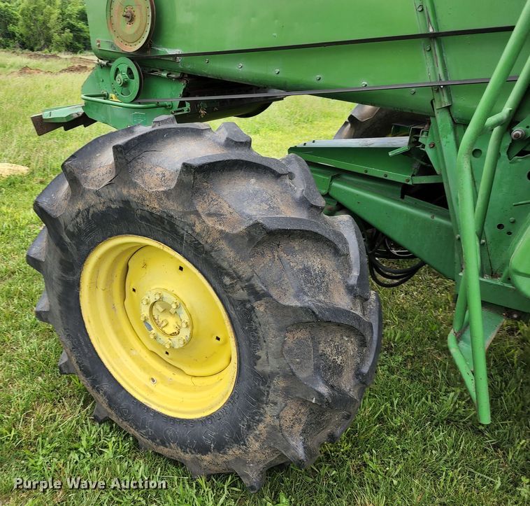 image for item DL6488 1985 John Deere 6620 Titan II  RWA combine