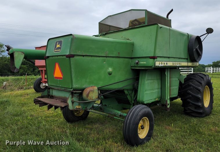 image for item DL6491 John Deere 4400  combine